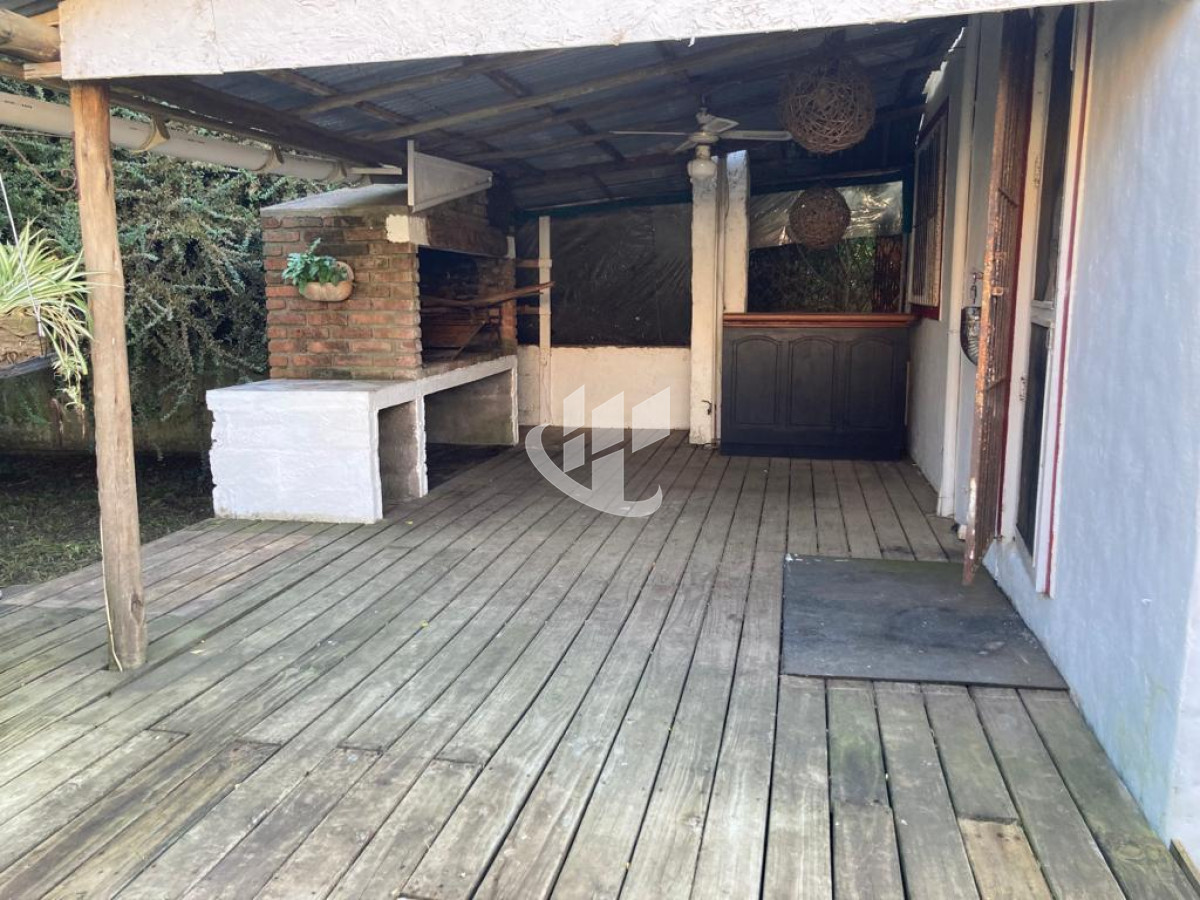 Casa ID.445 - Casa en venta, 4 dormitorios, Balneario Buenos Aries, Punta del Este.