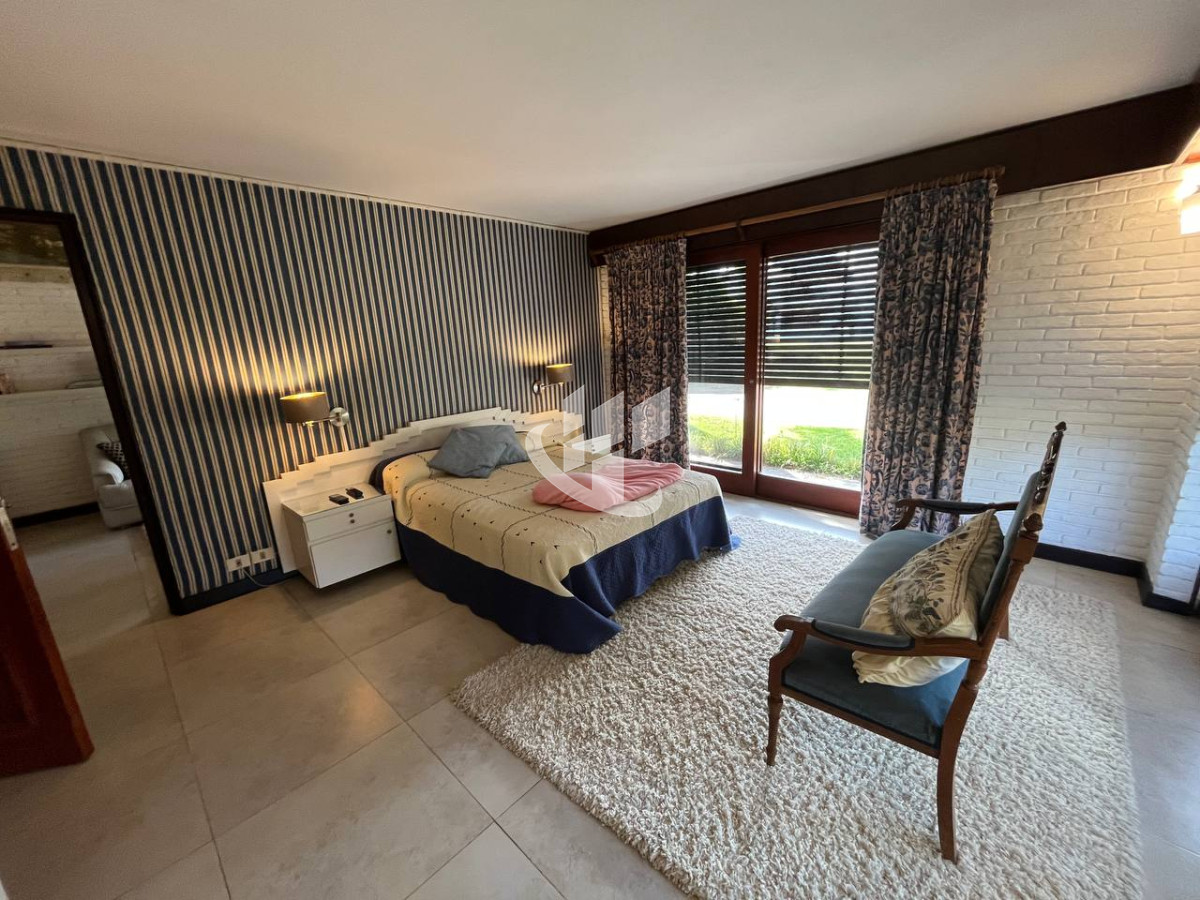 Casa ID.471 - Venta, casa, 5 dormitorios, piscina, Mansa, Punta del Este