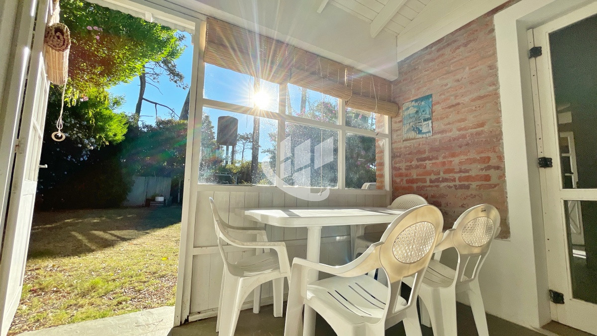 Casa ID.518 - Venta, casa, 2 dormitorios, San Rafael, Punta del Este.