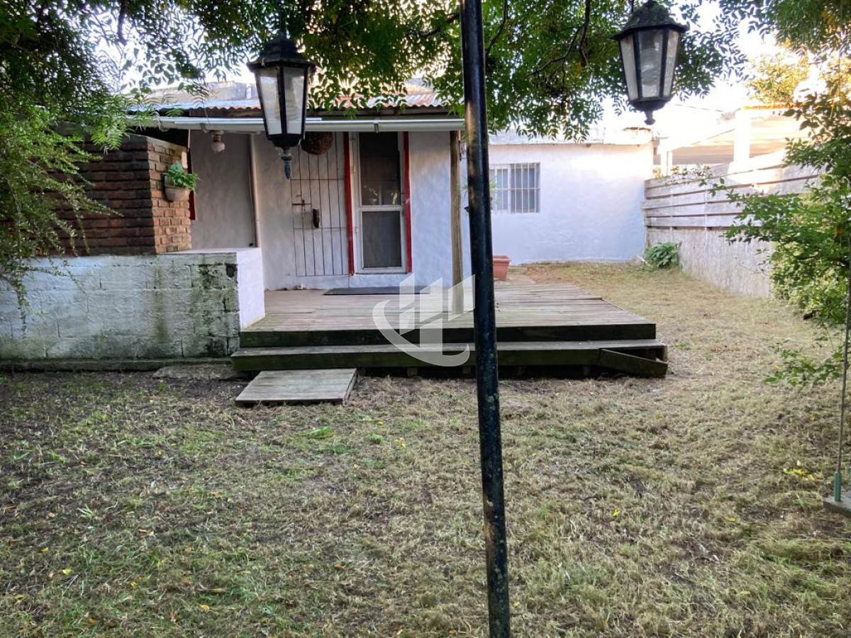 Casa ID.445 - Casa en venta, 4 dormitorios, Balneario Buenos Aries, Punta del Este.