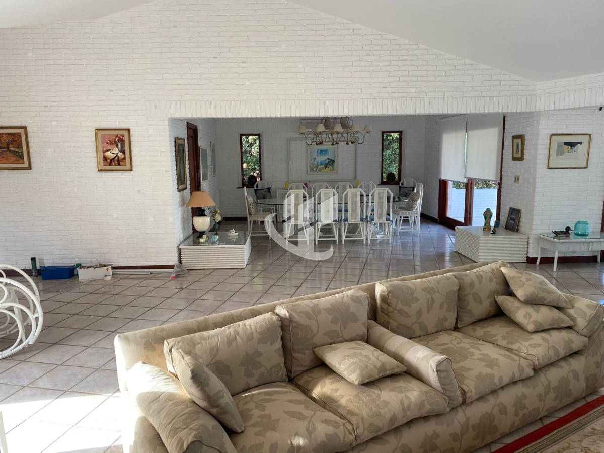 Casa ID.471 - Venta, casa, 5 dormitorios, piscina, Mansa, Punta del Este