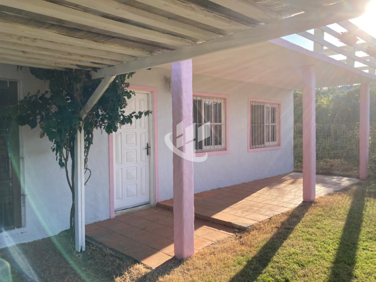 Casa ID.445 - Casa en venta, 4 dormitorios, Balneario Buenos Aries, Punta del Este.