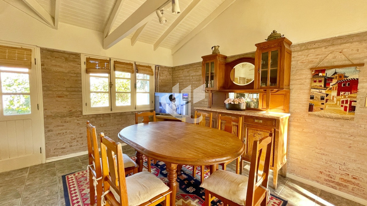 Casa ID.518 - Venta, casa, 2 dormitorios, San Rafael, Punta del Este.