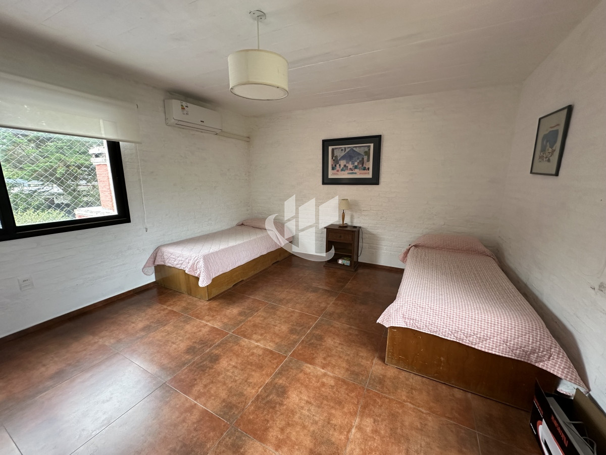 Casa ID.899 - Alquiler de casa de 5 dorm en temporada, con gran piscina y barbacoa 