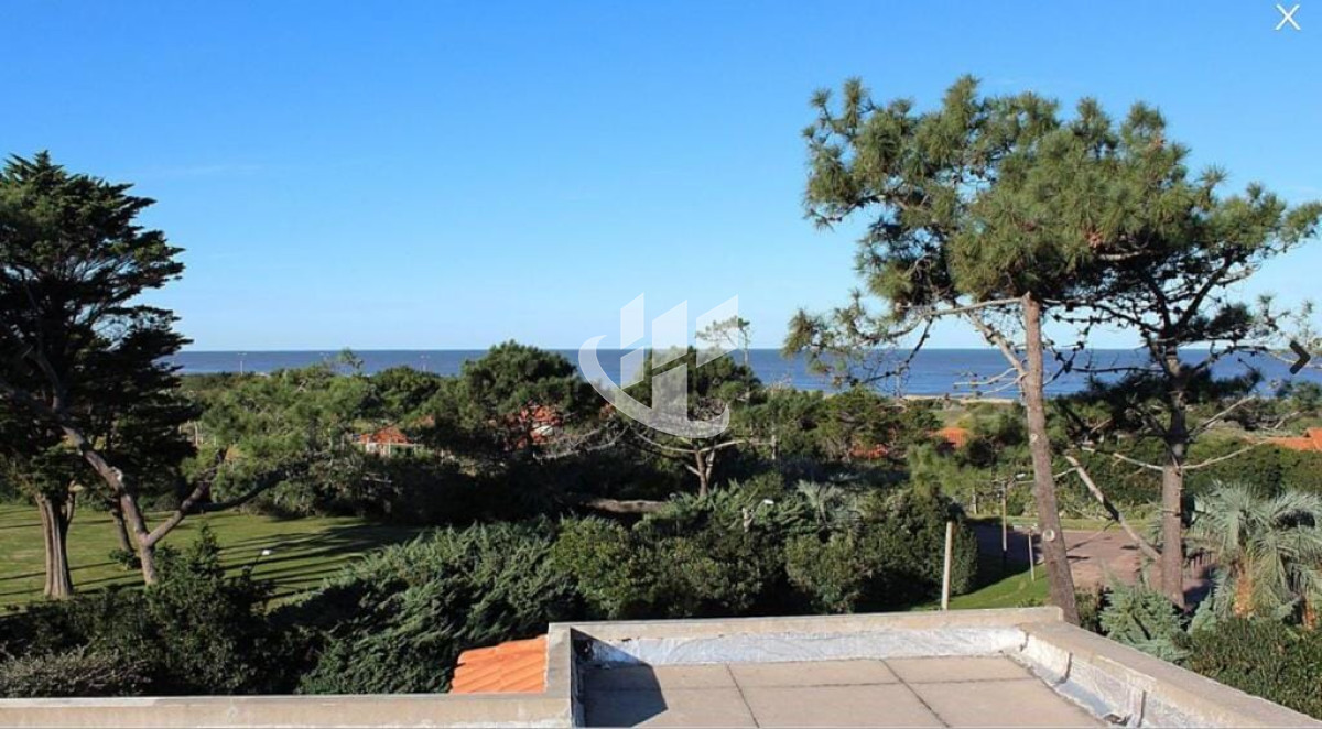 Casa ID.495 - Venta, Casa, 4 dormitorios, con vista al mar, San Rafael, Punta del Este