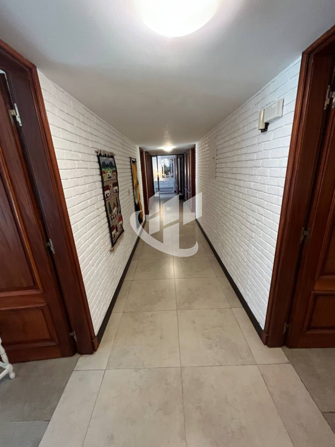 Casa ID.471 - Venta, casa, 5 dormitorios, piscina, Mansa, Punta del Este