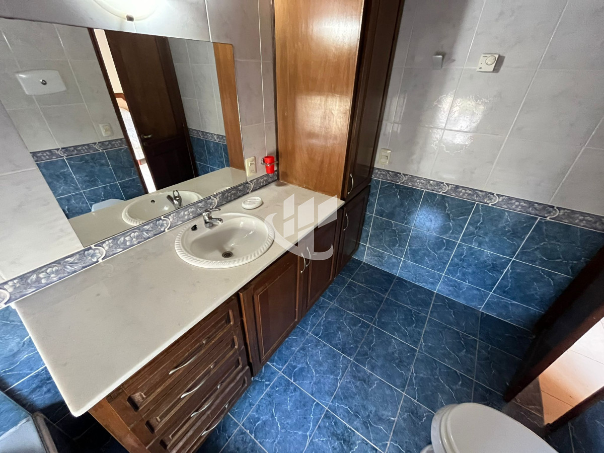 Casa ID.456 - Casa en alquiler anual de 4 dormitorios en PUNTA DEL ESTE zona BRAVA