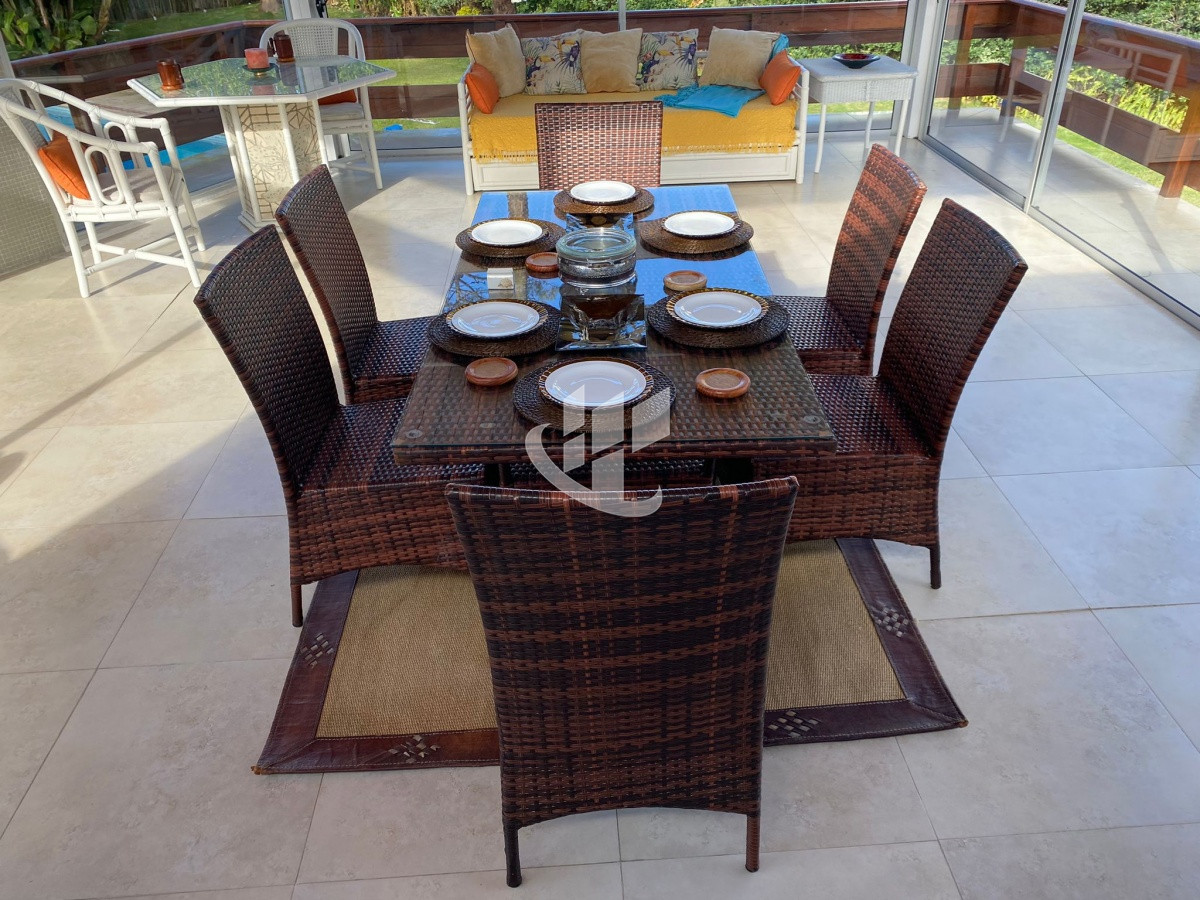 Casa ID.471 - Venta, casa, 5 dormitorios, piscina, Mansa, Punta del Este