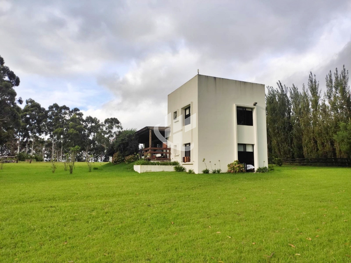 Chacra ID.477 - En venta casa en Chacra El Quijote- La Barra