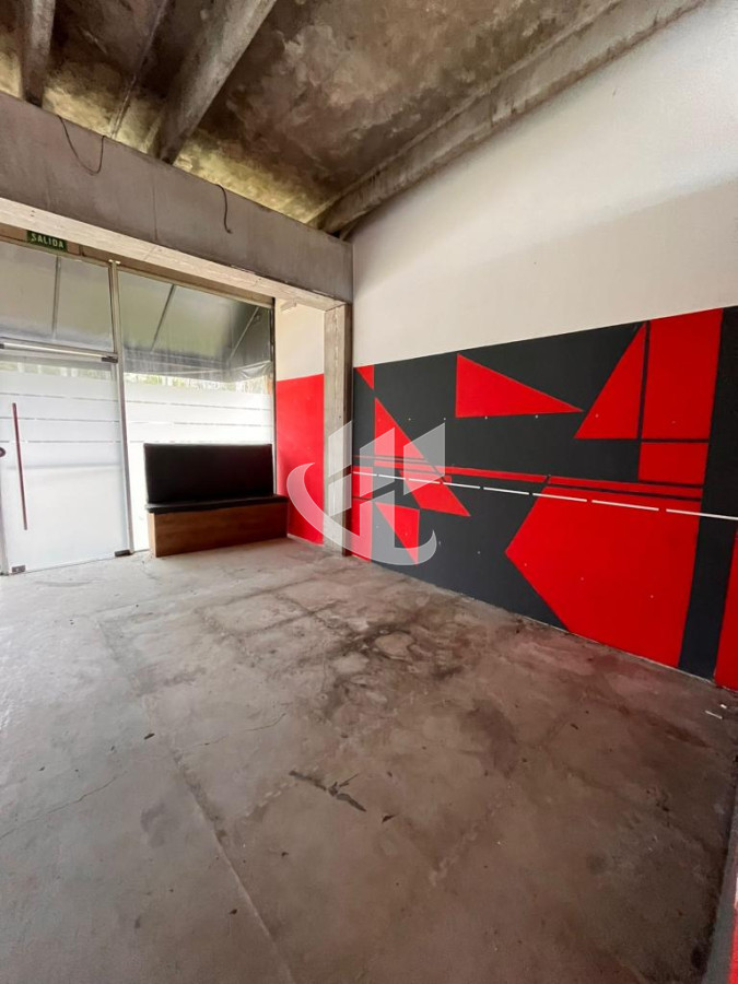 Local Comercial ID.1080 - Excelente local en alquiler anual - Punta Ballena