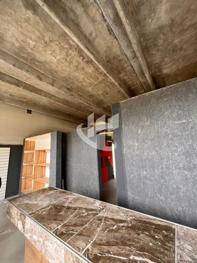 Local Comercial ID.1080 - Excelente local en alquiler anual - Punta Ballena