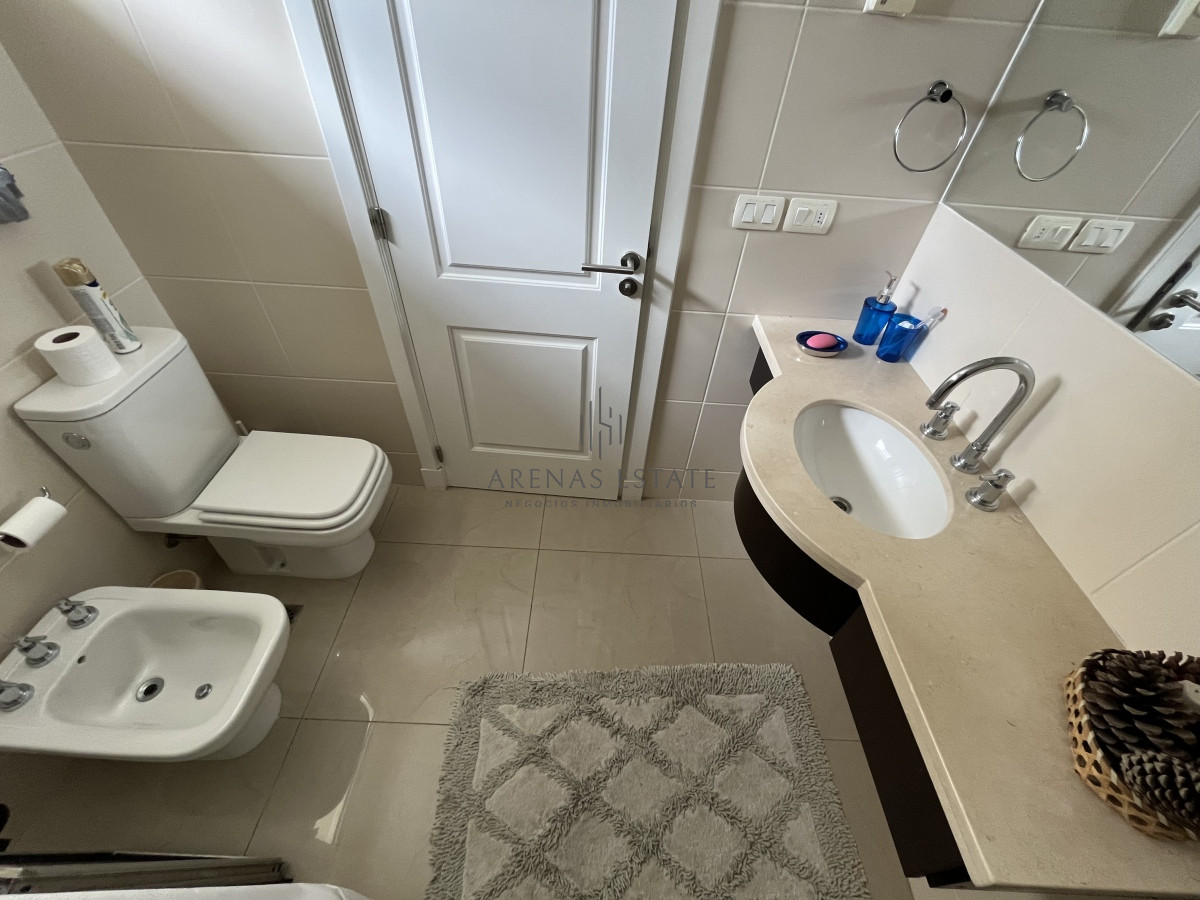 Apartamento ID.2491 - Lujoso apartamento en VENTA, Brava, Punta del Este