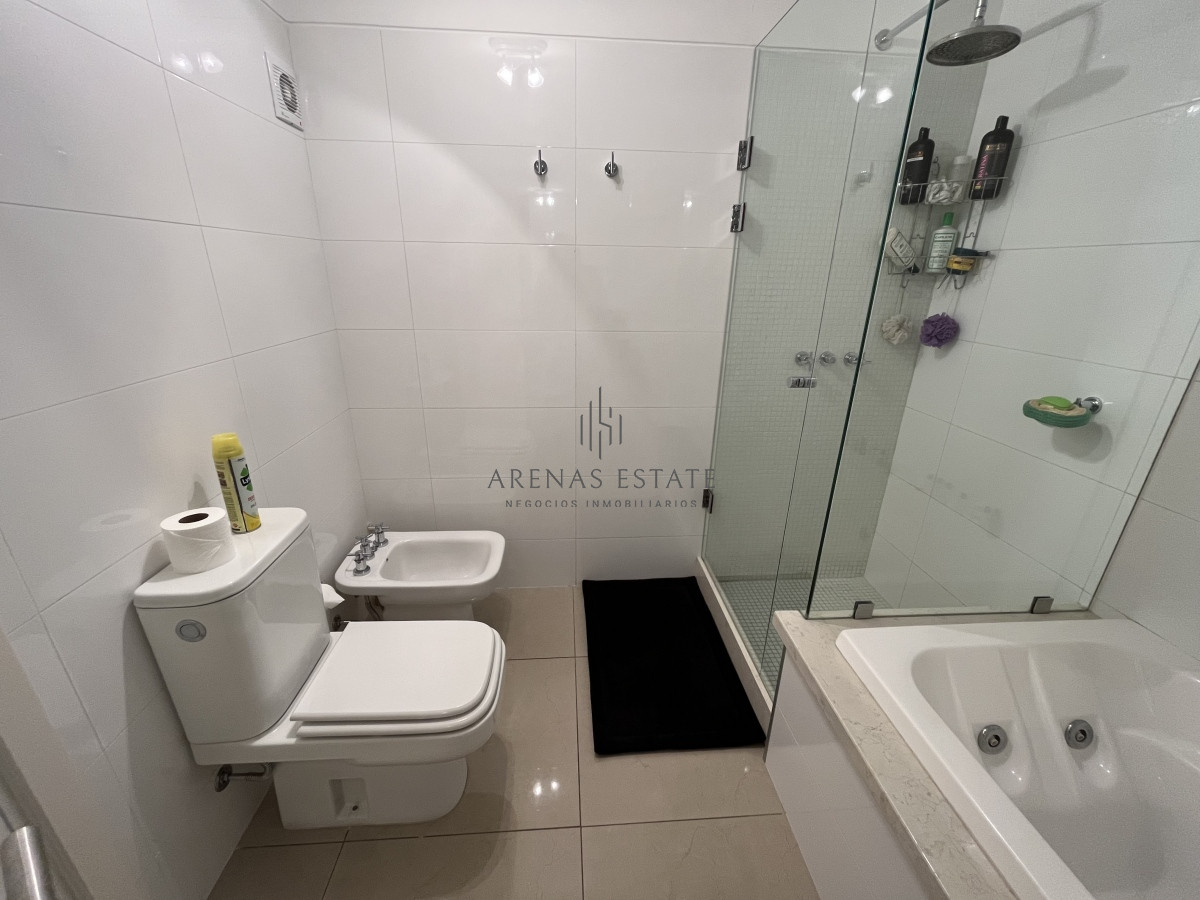 Apartamento ID.2491 - Lujoso apartamento en VENTA, Brava, Punta del Este