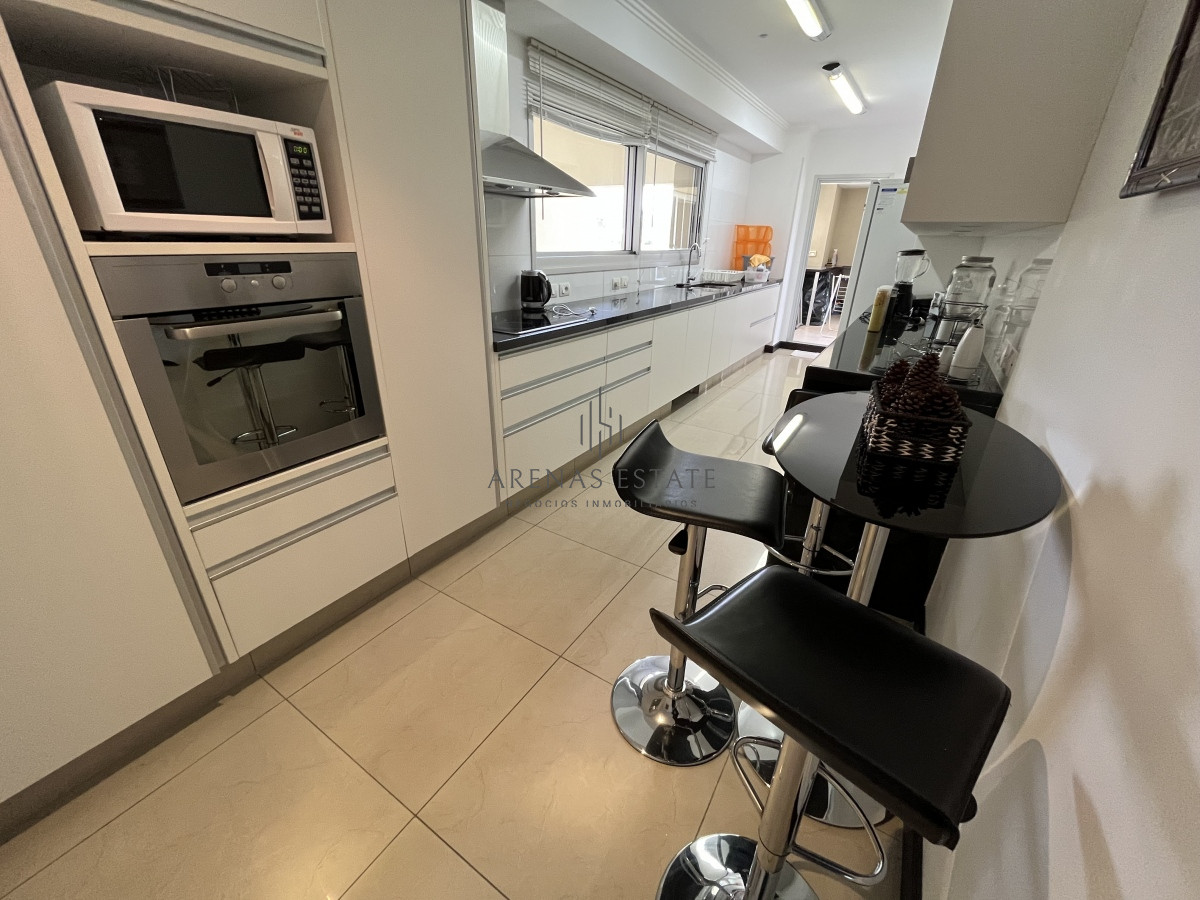 Apartamento ID.2491 - Lujoso apartamento en VENTA, Brava, Punta del Este