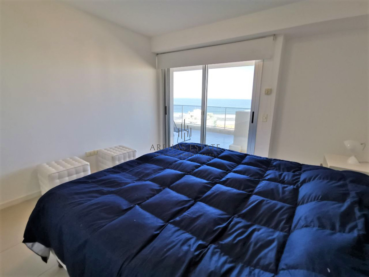 Apartamento ID.2289 - Excelente Penthouse en venta- 3 dormitorios en  zona BRAVA, Punta del este