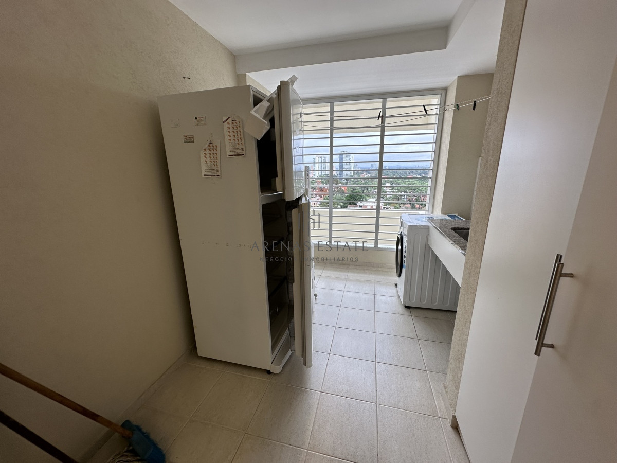 Apartamento ID.2761 - Excepcional apartamento piso alto en alquiler anual de 3 dormitorios más dependencia- Brava Punta del Este 