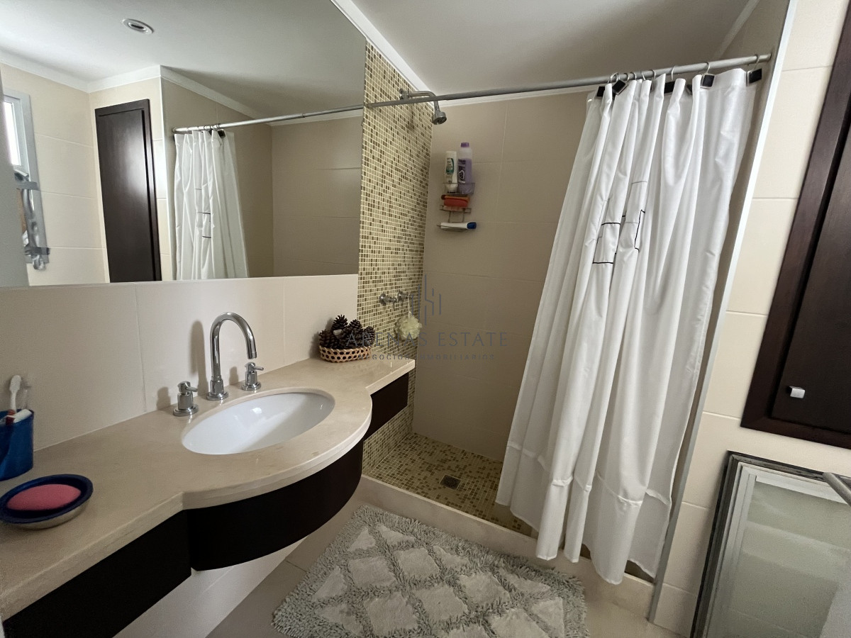 Apartamento ID.2491 - Lujoso apartamento en VENTA, Brava, Punta del Este