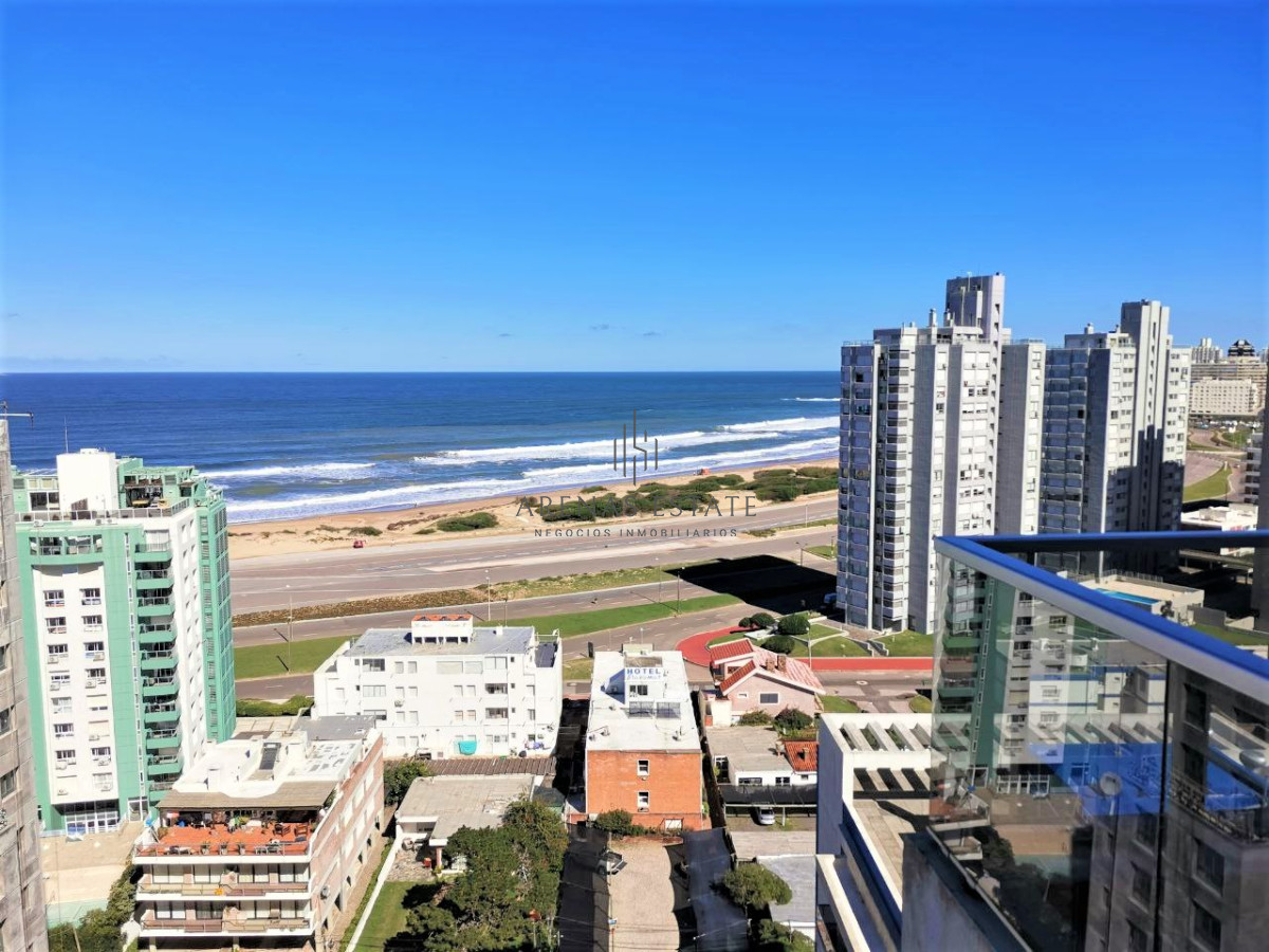 Apartamento ID.2289 - Excelente Penthouse en venta- 3 dormitorios en  zona BRAVA, Punta del este