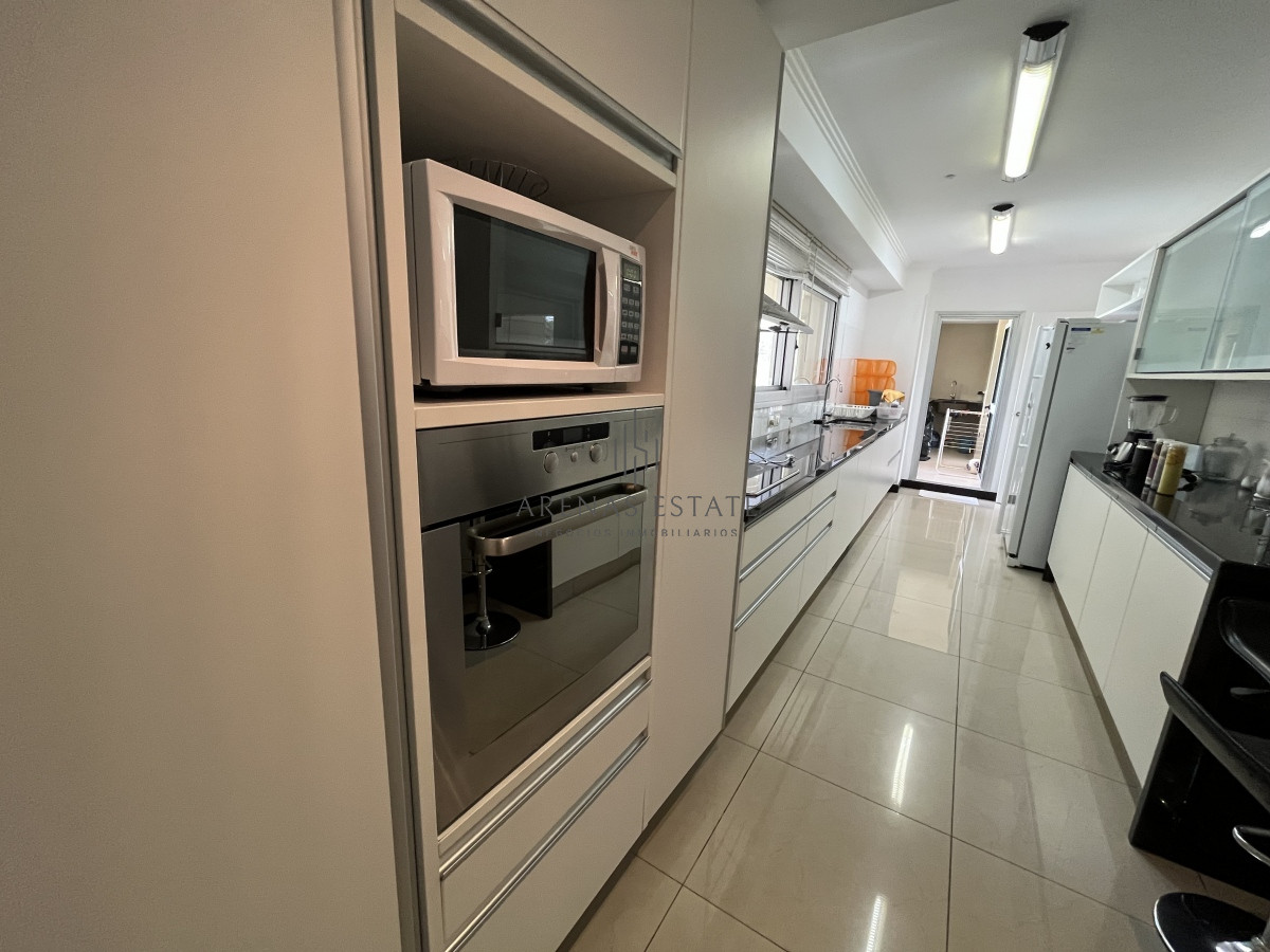 Apartamento ID.2491 - Lujoso apartamento en VENTA, Brava, Punta del Este