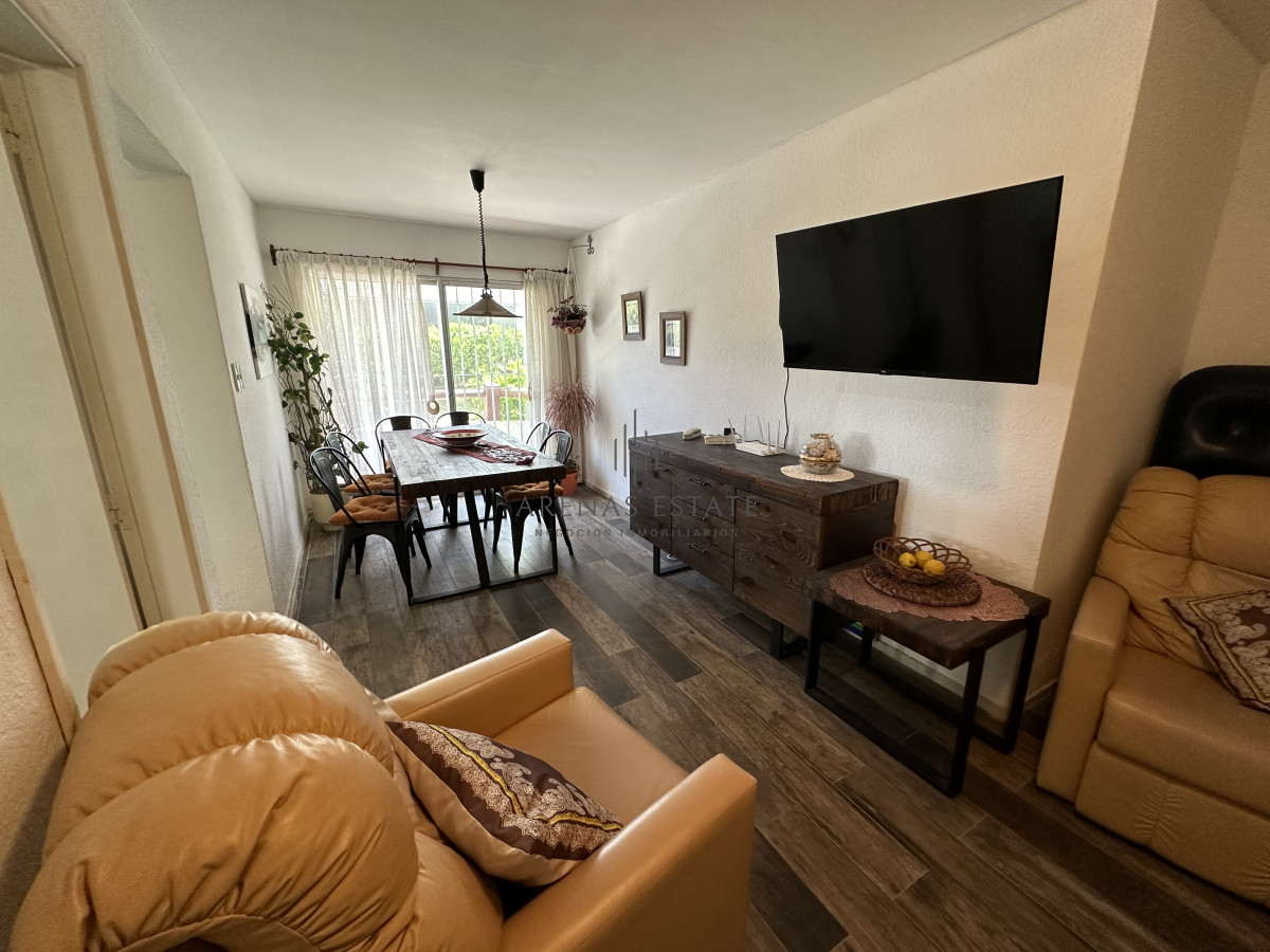 Apartamento ID.3496 - Apartamento de 2 dormitorios  en venta en Aidy Grill 