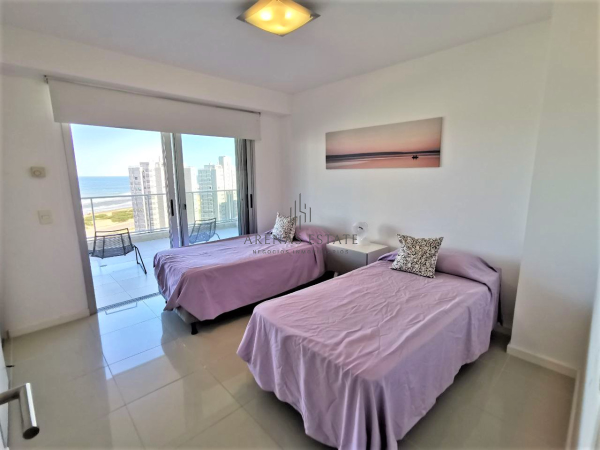 Apartamento ID.2289 - Excelente Penthouse en venta- 3 dormitorios en  zona BRAVA, Punta del este