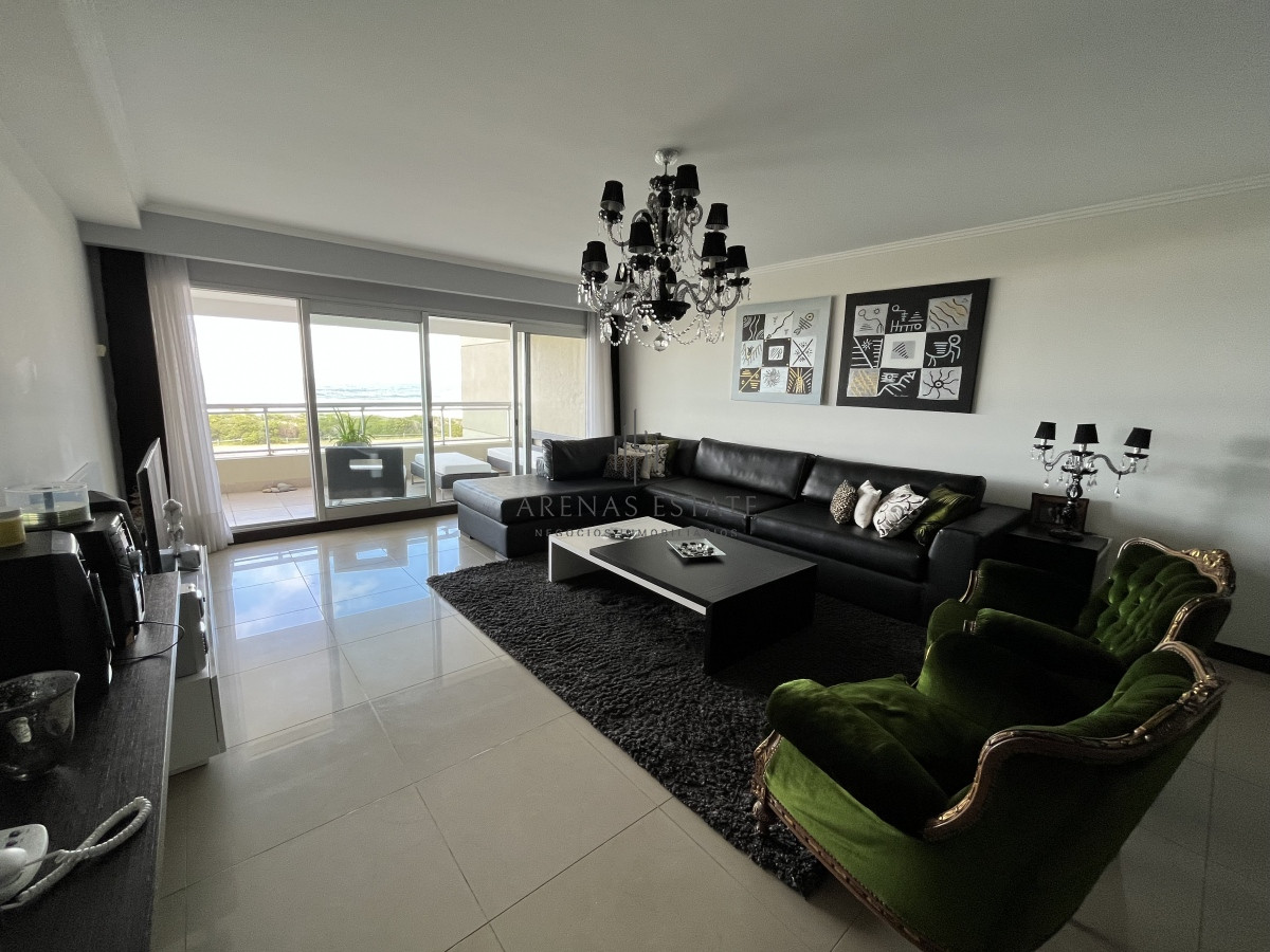 Apartamento ID.2491 - Lujoso apartamento en VENTA, Brava, Punta del Este
