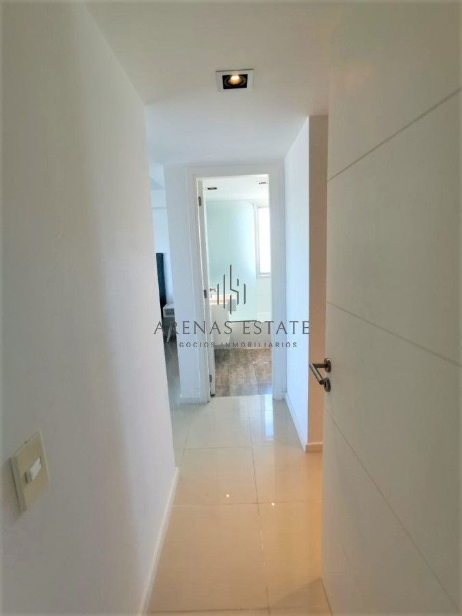 Apartamento ID.2289 - Excelente Penthouse en venta- 3 dormitorios en  zona BRAVA, Punta del este
