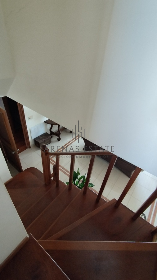 Apartamento ID.2455 - Duplex en venta de 3 dormitorios y gran barbacoa en PENÍNSULA- PUNTA DEL ESTE