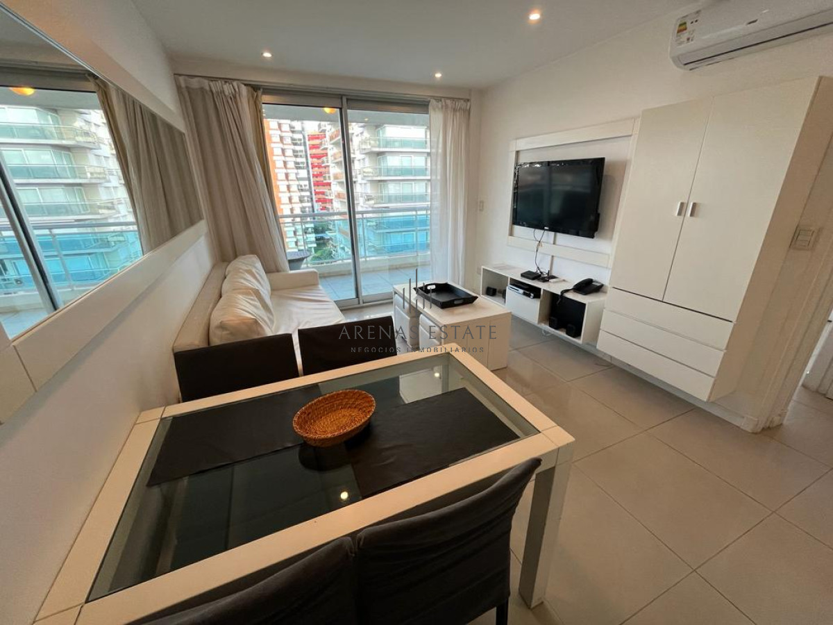 Apartamento ID.1647 - Apartamento en venta, Punta del Este