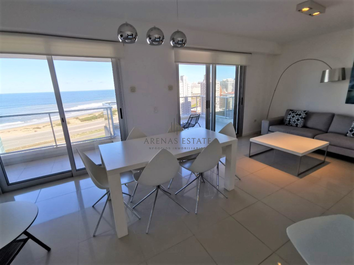 Apartamento ID.2289 - Excelente Penthouse en venta- 3 dormitorios en  zona BRAVA, Punta del este