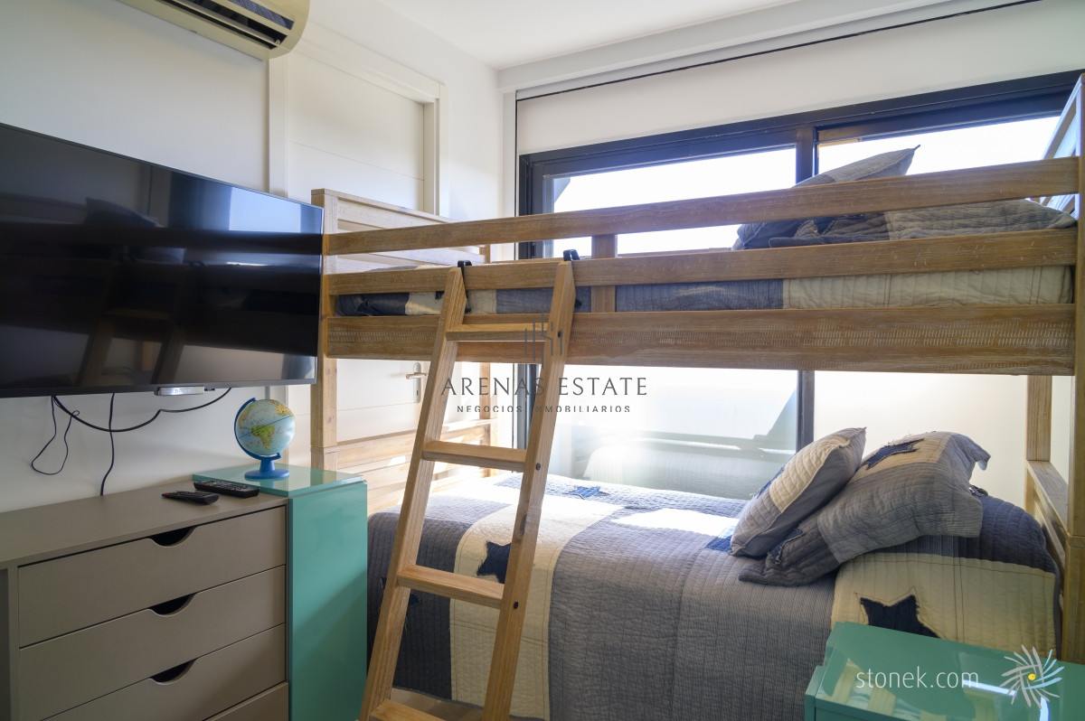 Apartamento ID.2543 - Penhouse duplex en Edificio One I en Venta- Punta del Este