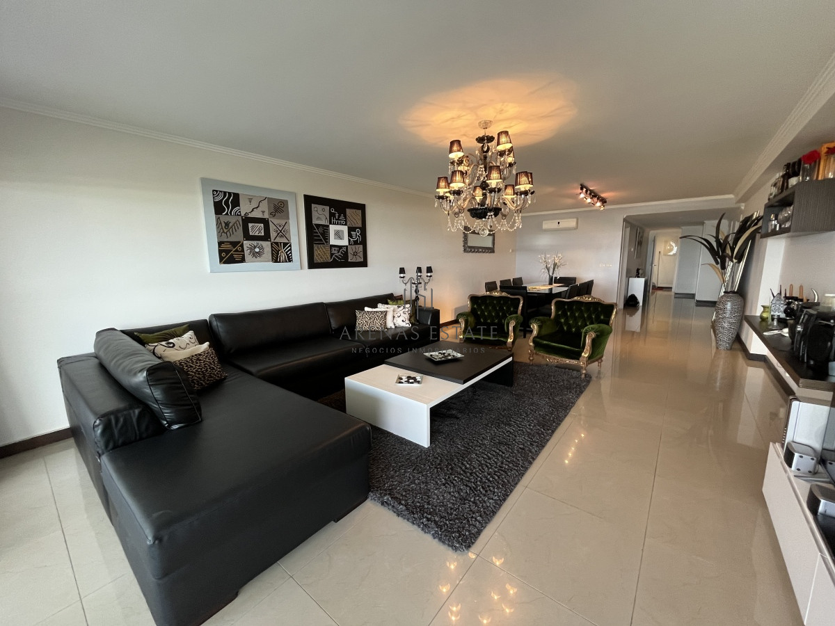 Apartamento ID.2491 - Lujoso apartamento en VENTA, Brava, Punta del Este