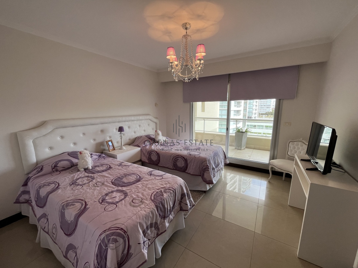 Apartamento ID.2491 - Lujoso apartamento en VENTA, Brava, Punta del Este
