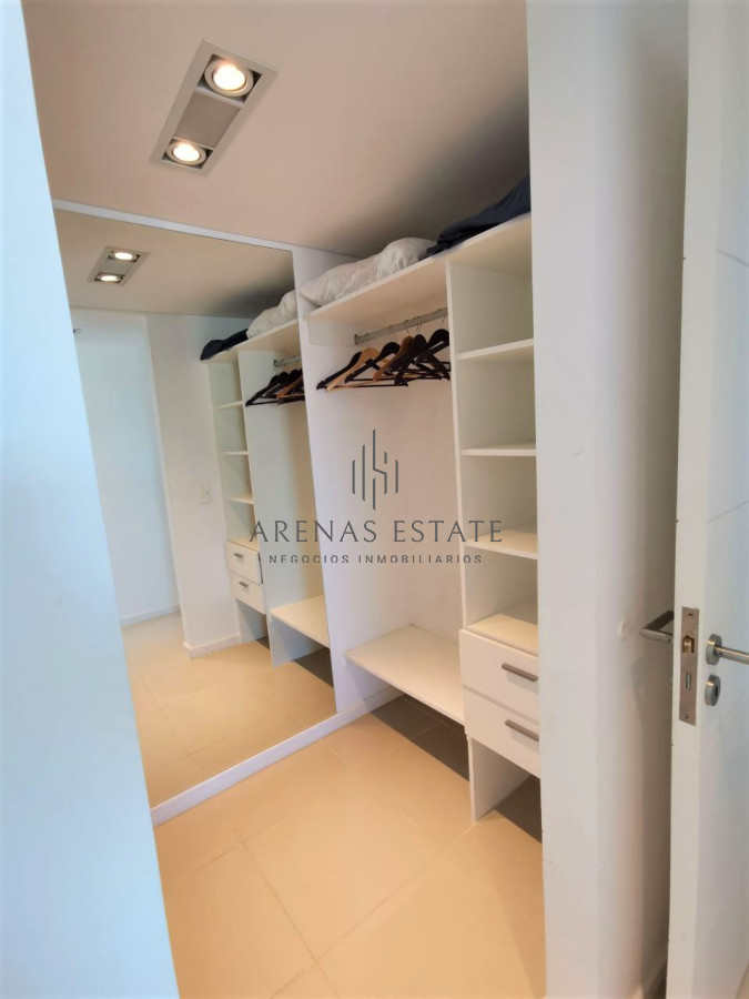 Apartamento ID.2289 - Excelente Penthouse en venta- 3 dormitorios en  zona BRAVA, Punta del este