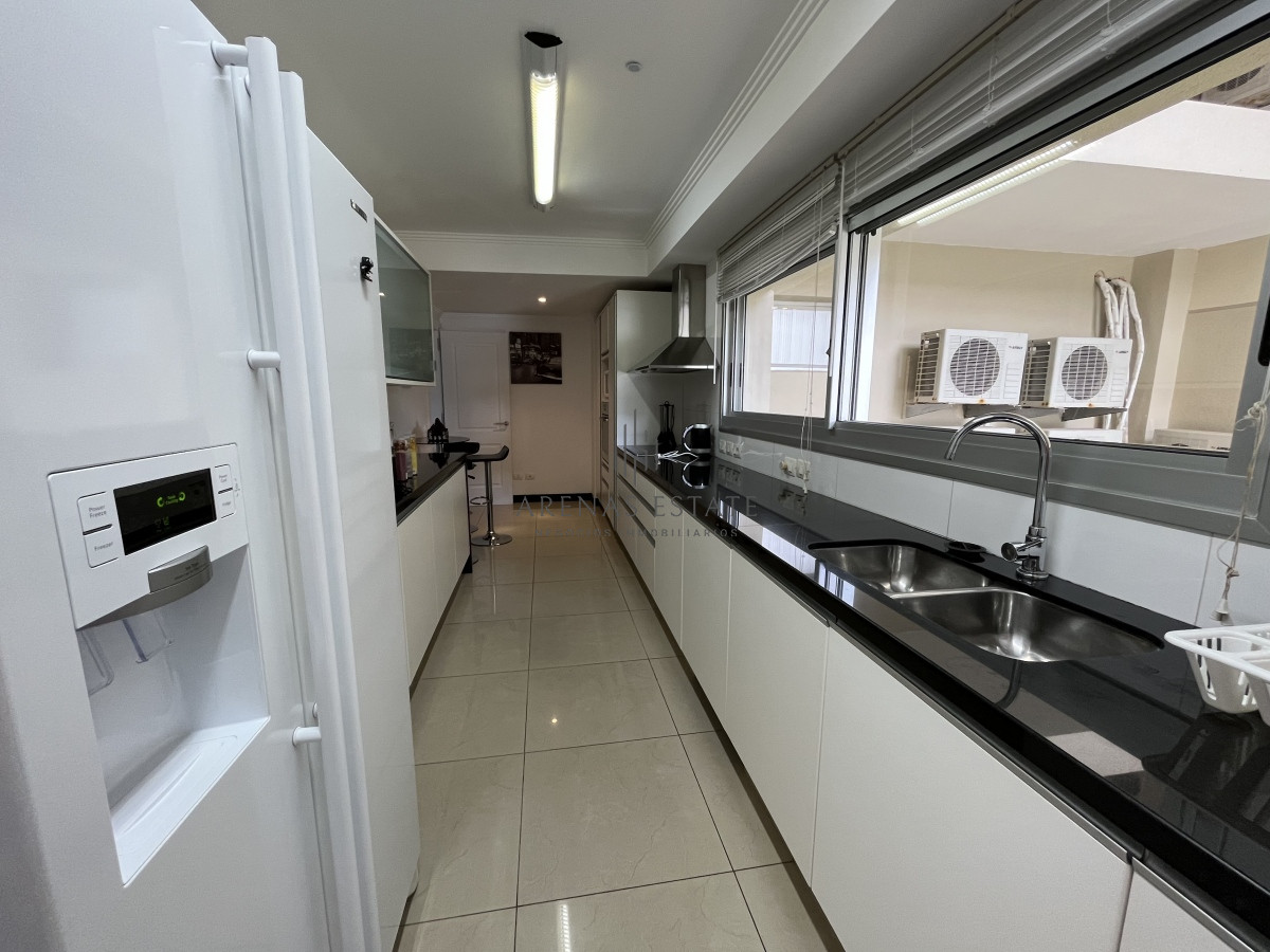 Apartamento ID.2491 - Lujoso apartamento en VENTA, Brava, Punta del Este