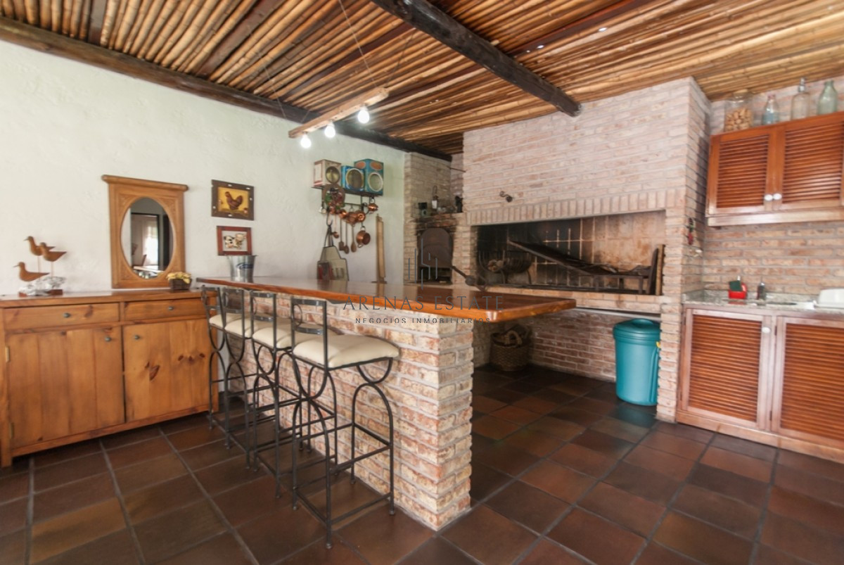 Casa ID.2441 - Casa en Venta en Pinares , Punta del Este 