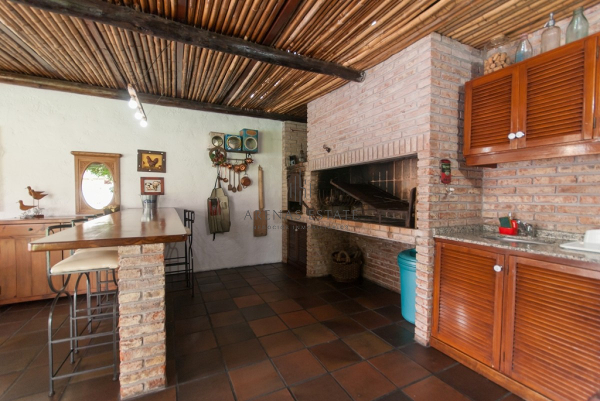Casa ID.2441 - Casa en Venta en Pinares , Punta del Este 