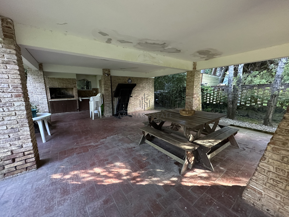 Casa ID.3254 - Casa en alquiler de 4 dormitorios ENERO Punta del Este 