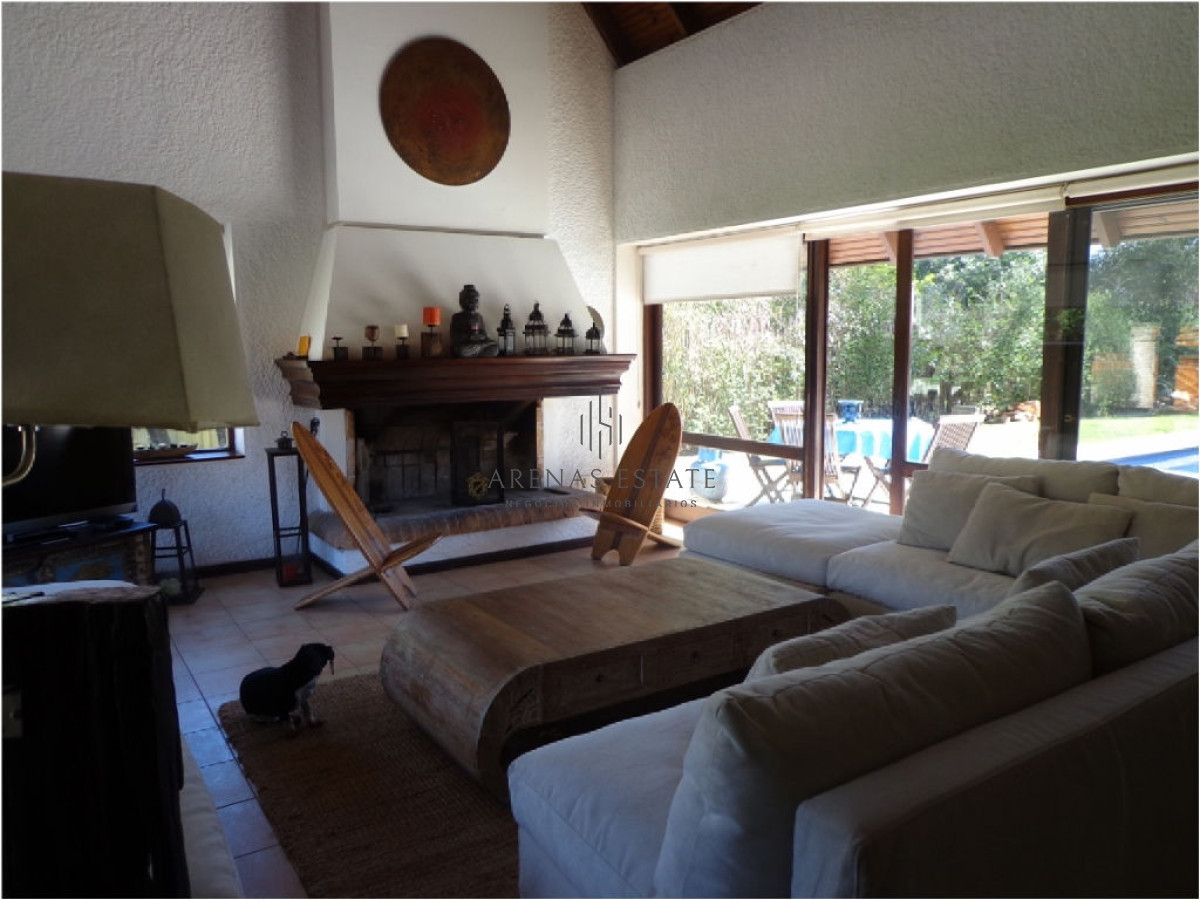 Casa ID.2874 - PUNTA DEL ESTE, zona LUGANO