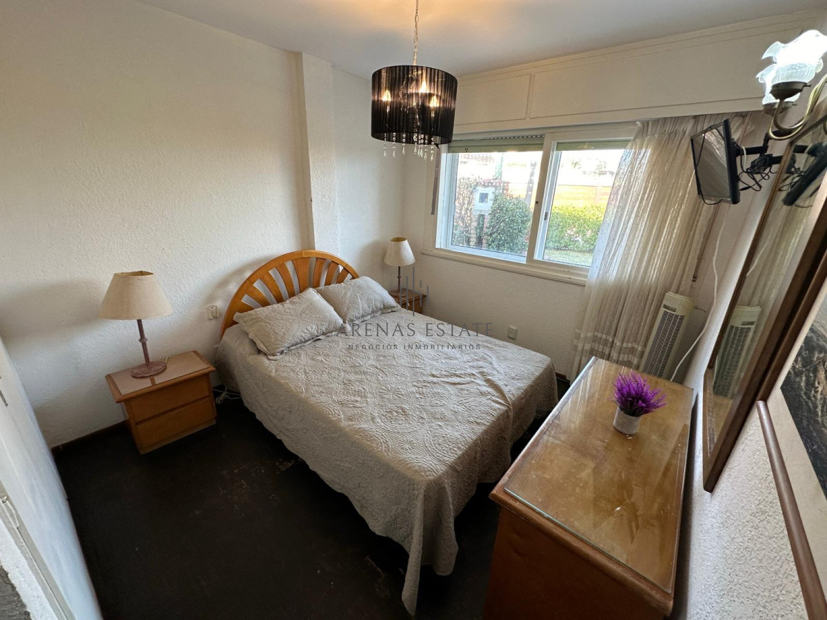 Casa ID.3652 - PUNTA DEL ESTE, zona MANSA a pasos del mar -alquiler anual de 3 dormitorios