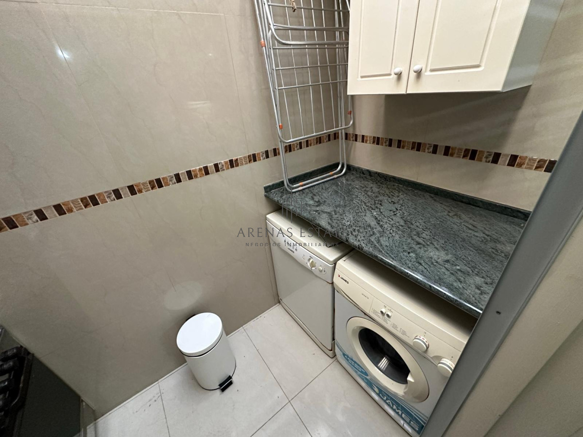 Casa ID.3652 - PUNTA DEL ESTE, zona MANSA a pasos del mar -alquiler anual de 3 dormitorios