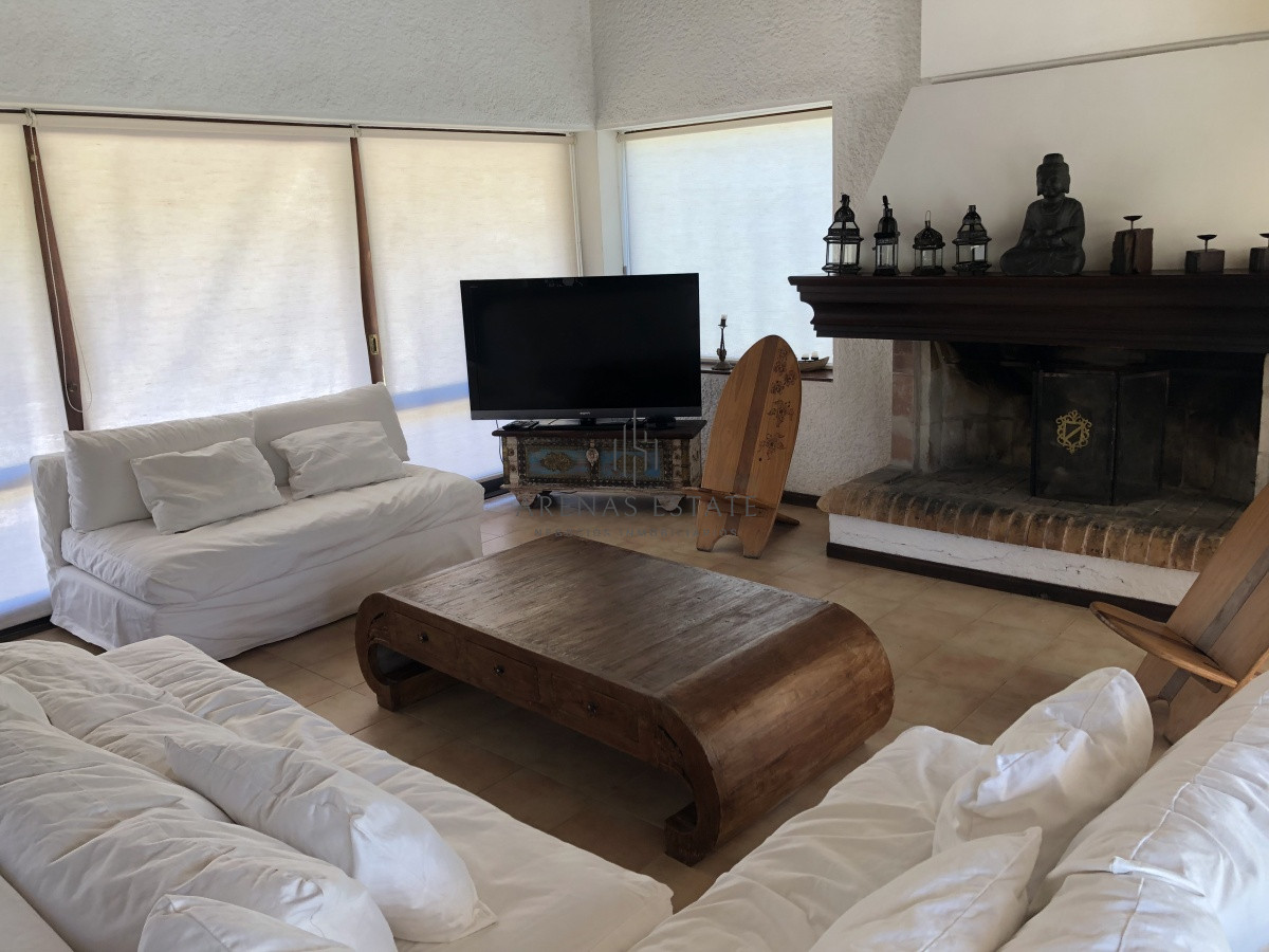 Casa ID.2874 - PUNTA DEL ESTE, zona LUGANO
