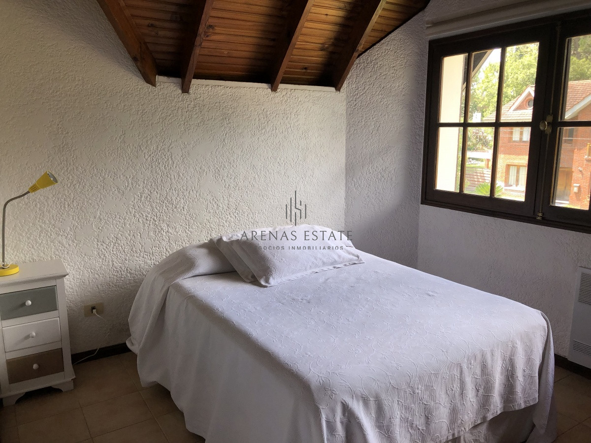 Casa ID.2874 - PUNTA DEL ESTE, zona LUGANO