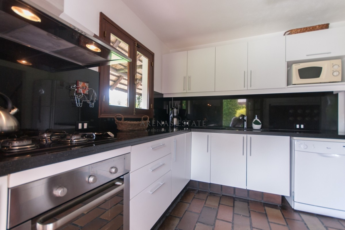 Casa ID.2441 - Casa en Venta en Pinares , Punta del Este 