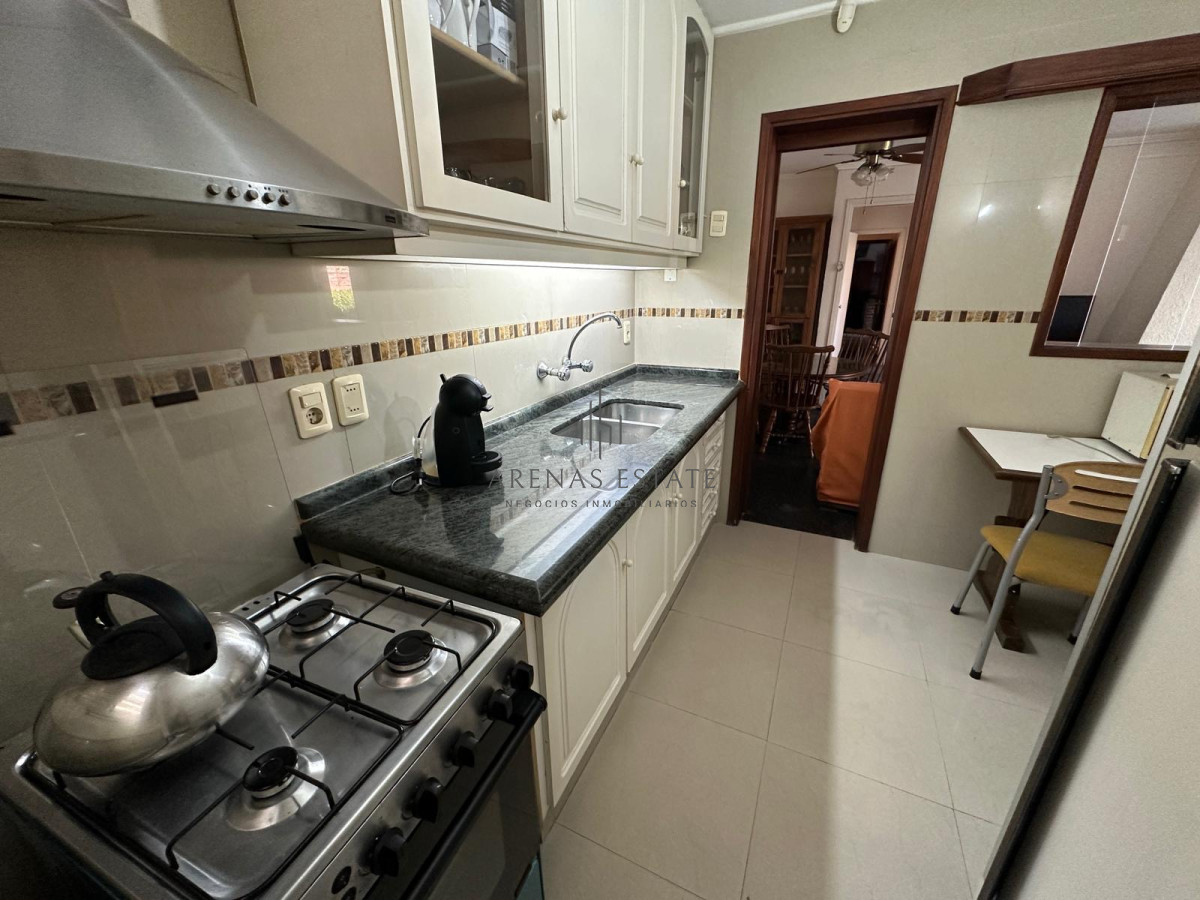 Casa ID.3652 - PUNTA DEL ESTE, zona MANSA a pasos del mar -alquiler anual de 3 dormitorios