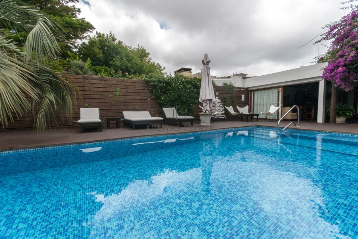 Casa ID.2441 - Casa en Venta en Pinares , Punta del Este 