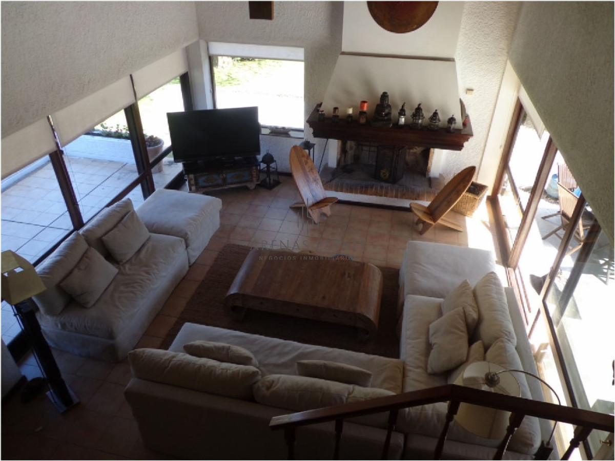 Casa ID.2874 - PUNTA DEL ESTE, zona LUGANO