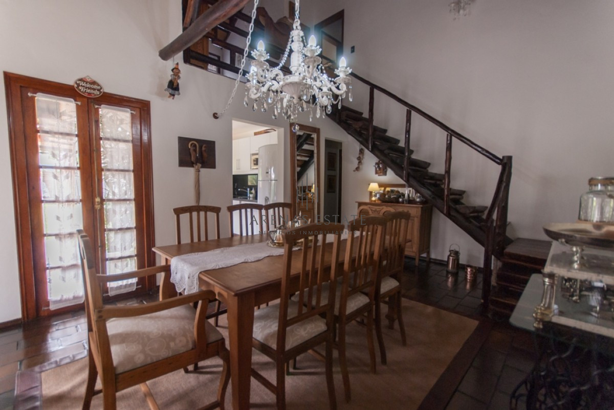 Casa ID.2441 - Casa en Venta en Pinares , Punta del Este 