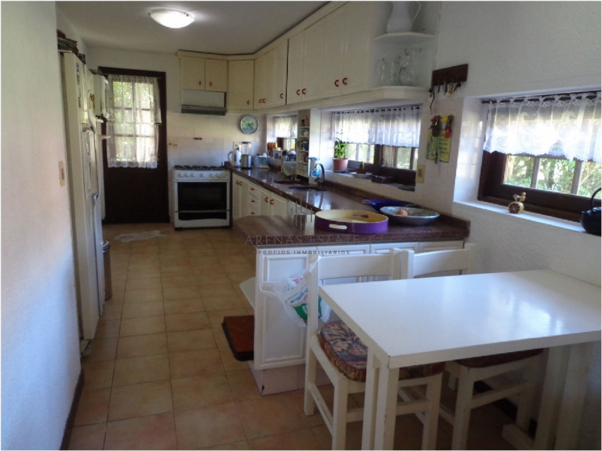 Casa ID.2874 - PUNTA DEL ESTE, zona LUGANO