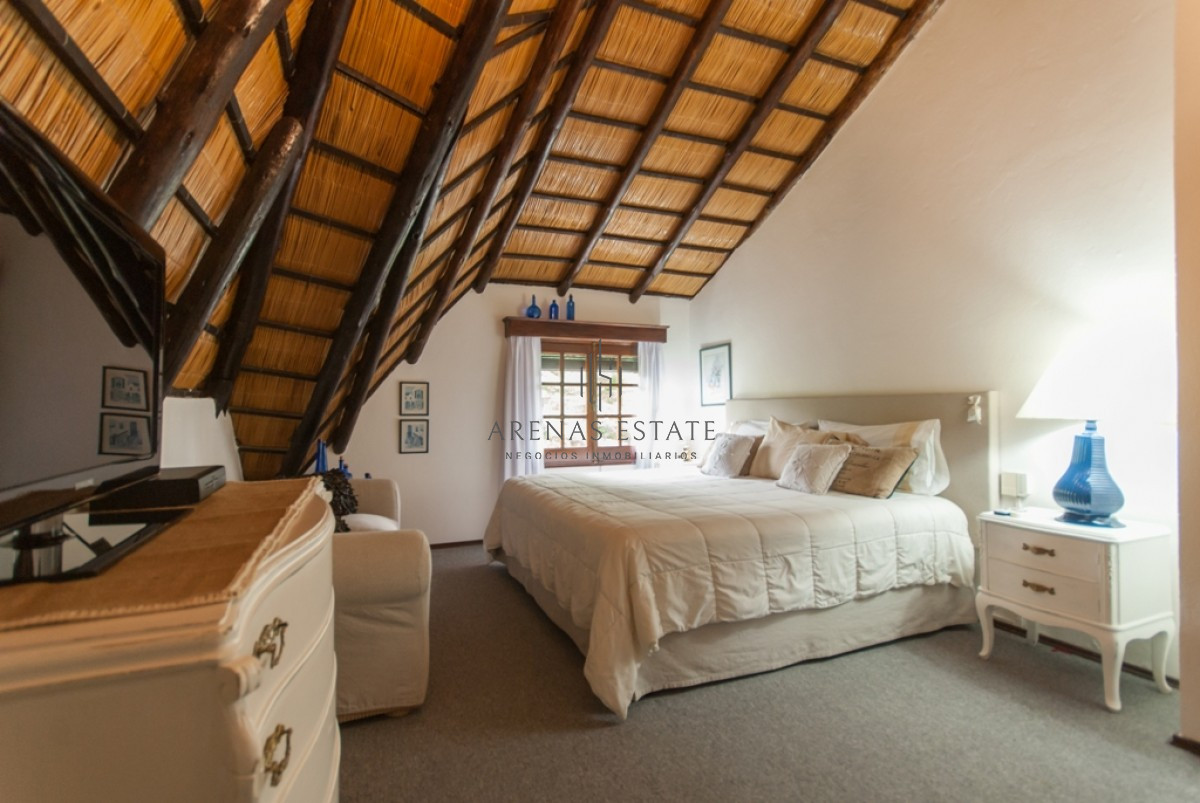 Casa ID.2441 - Casa en Venta en Pinares , Punta del Este 